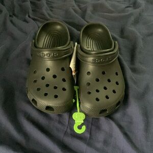 NWT classic clog croc
